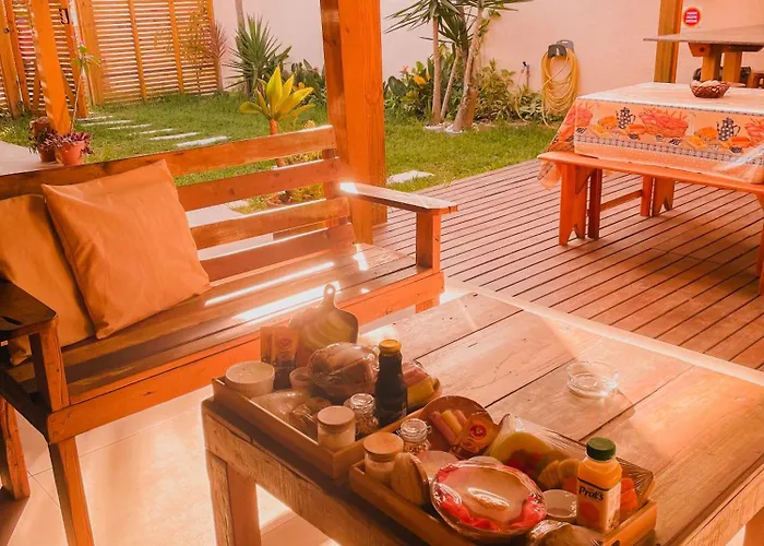 Shangri La Casas E Studios