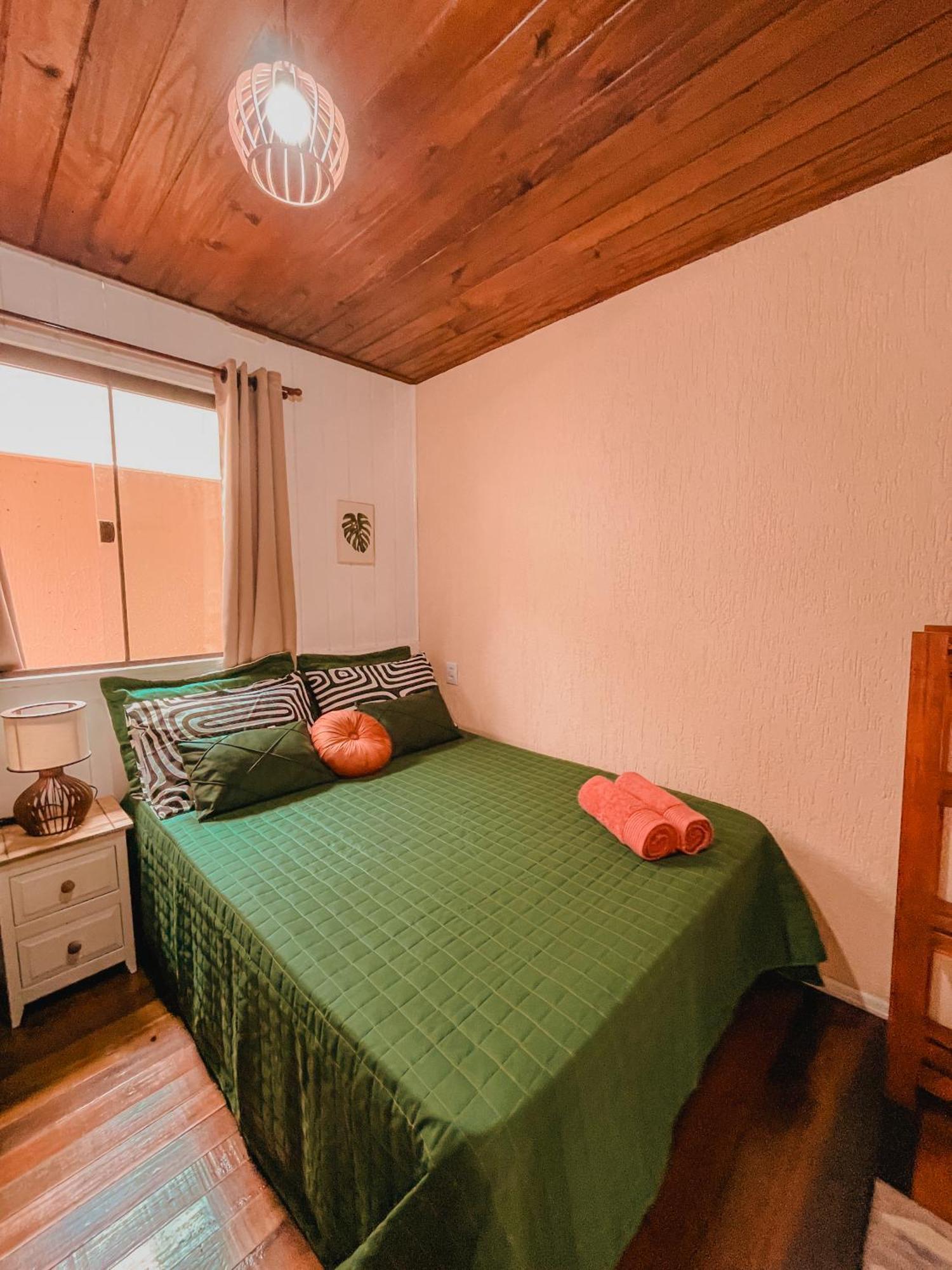 Shangri La Casas E *